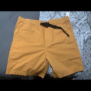 Solid Stretch 7.5" Trek Shorts